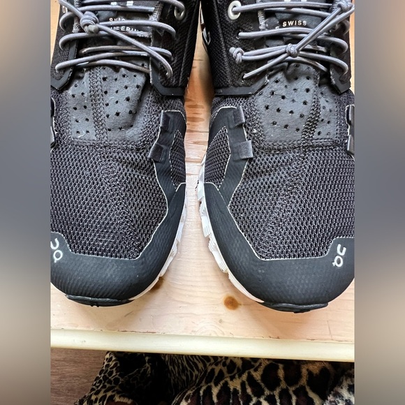 On Running Cloud Low Top Women's Sneakers Shoes Size 8.5 - Picture 3 of 10